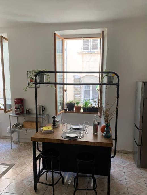Petit Boucan 47m2 Dans Le Coeur Du Panier Appartement *